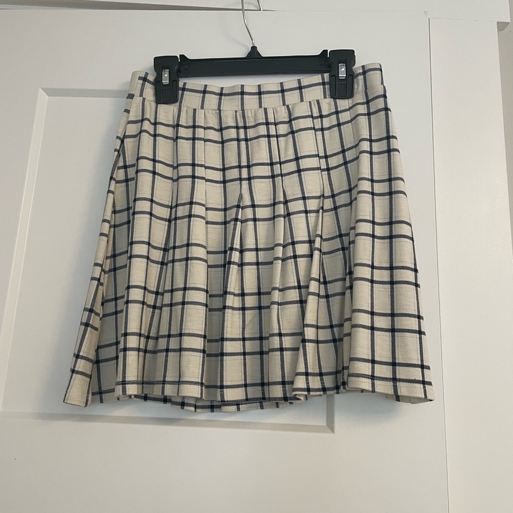 BP cream plaid pleated mini skirt
